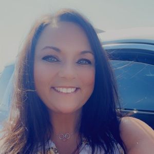 Meet your Posher, Gina